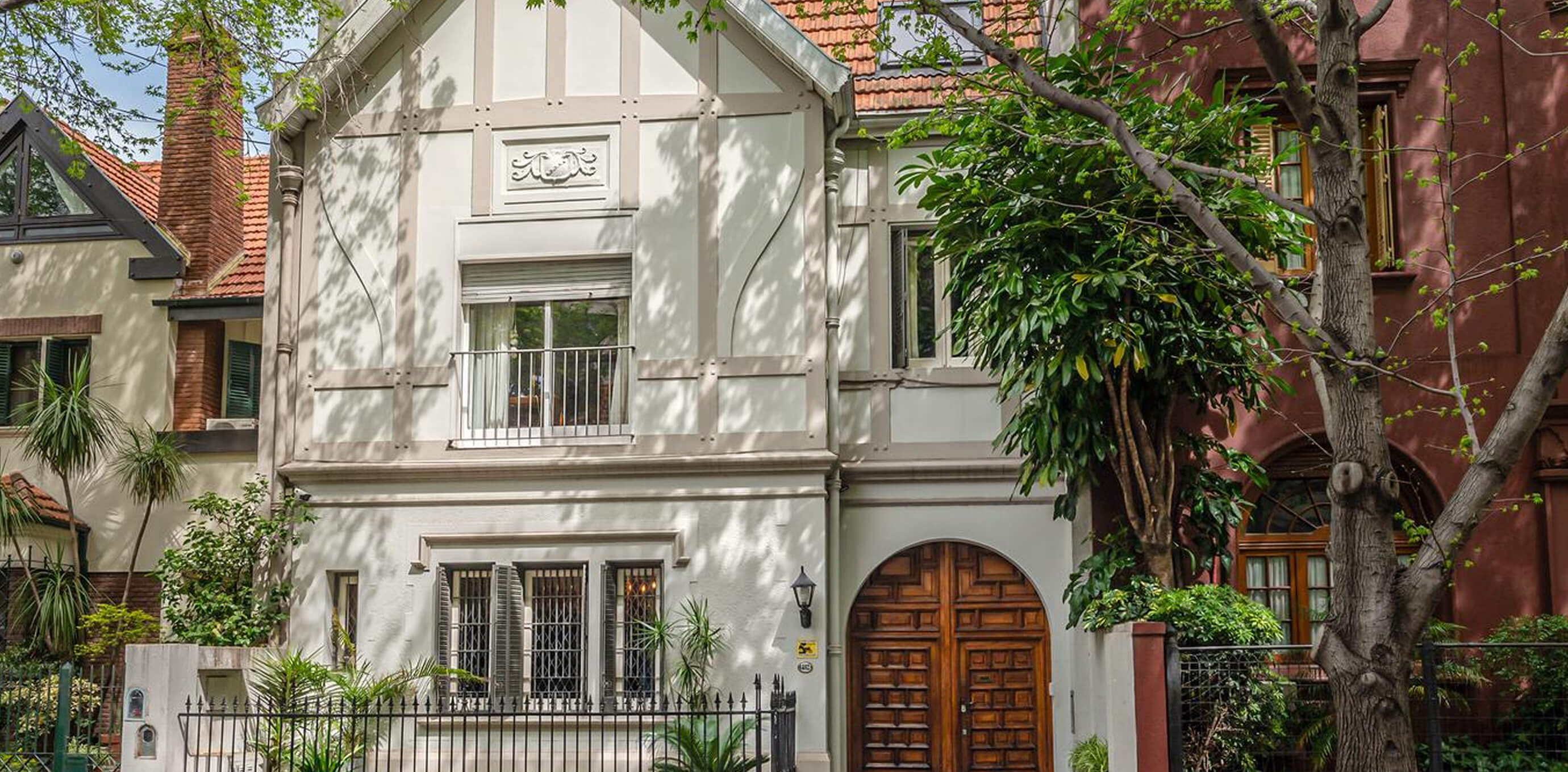 Interior luminoso de una propiedad comercializada por Belga Inmobiliaria